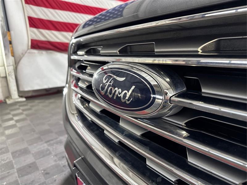 Ford Edge Titanium AWD 2022