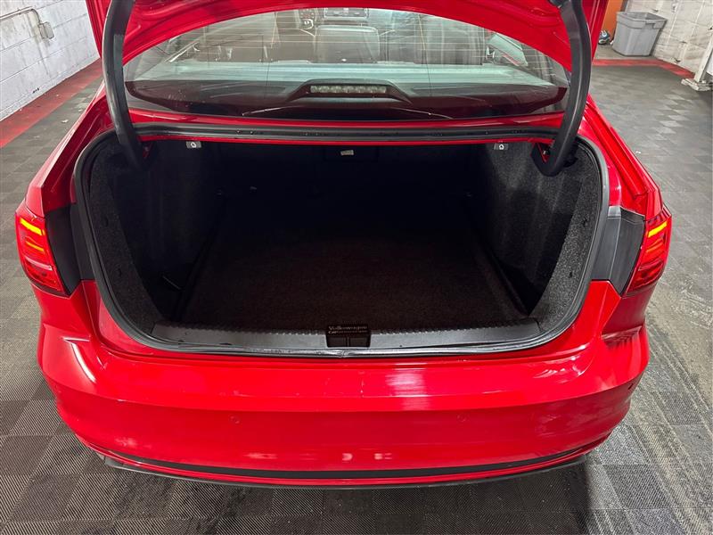 Volkswagen Jetta 2.0T GLI 6A 2017