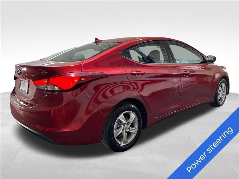 Hyundai Elantra SE 6AT 2015