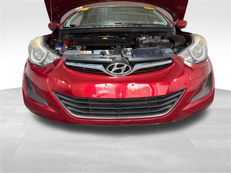 Hyundai Elantra SE 6AT 2015