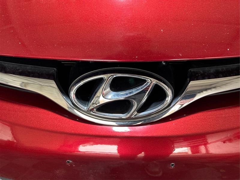 Hyundai Elantra SE 6AT 2015