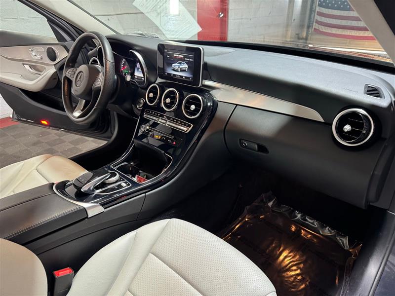 Mercedes-Benz C-Class C300 4MATIC Sedan 2016