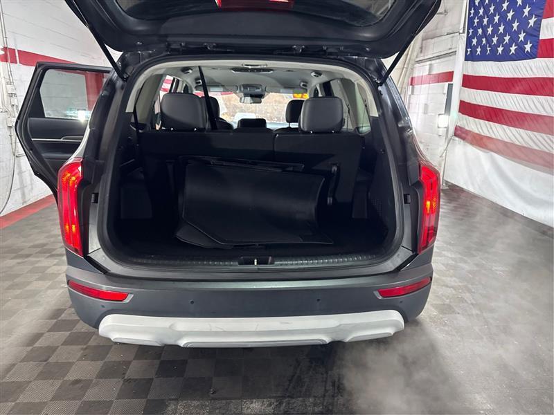 Kia Telluride LX 2020