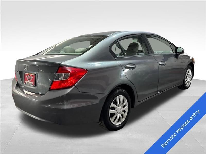 Honda Civic LX Sedan 5-Speed AT 2012