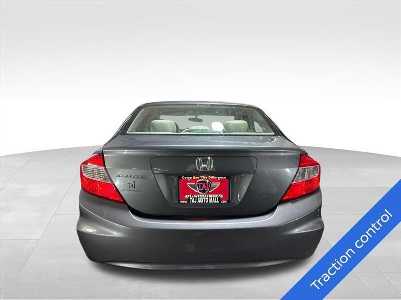 Honda Civic LX Sedan 5-Speed AT 2012
