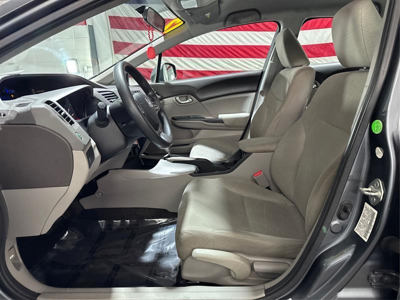Honda Civic LX Sedan 5-Speed AT 2012