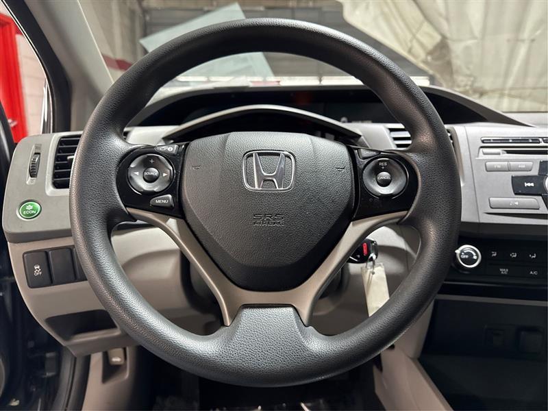 Honda Civic LX Sedan 5-Speed AT 2012