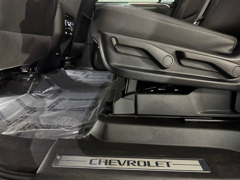Chevrolet Suburban LT 4WD 2023