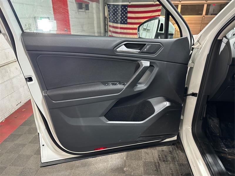 Volkswagen Tiguan S 4Motion 2021