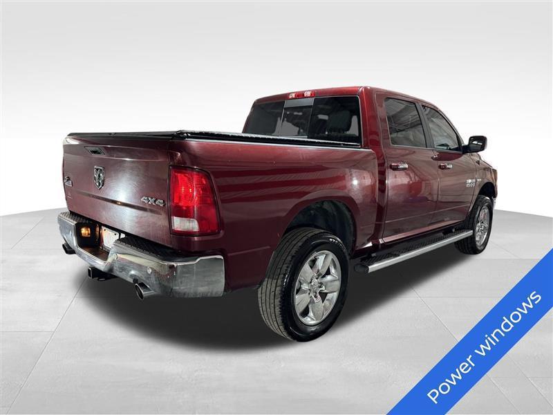 RAM 1500 SLT Crew Cab SWB 4WD 2016