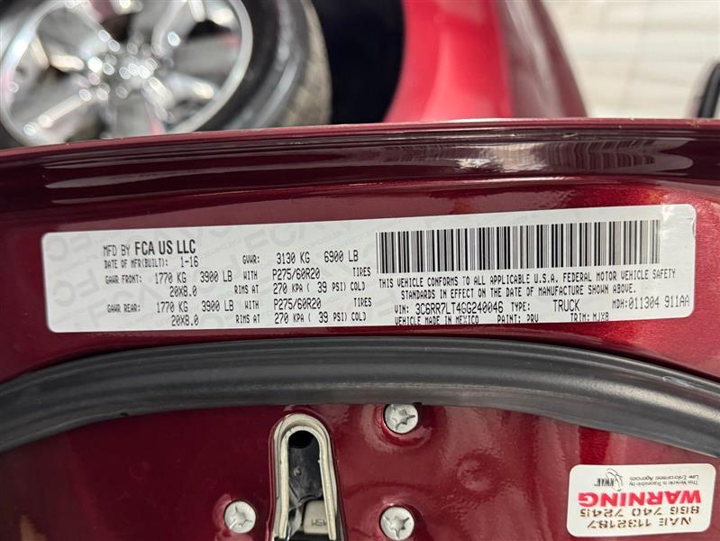 RAM 1500 SLT Crew Cab SWB 4WD 2016