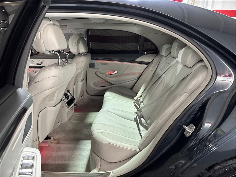 Mercedes-Benz S-Class S550 4MATIC 2016