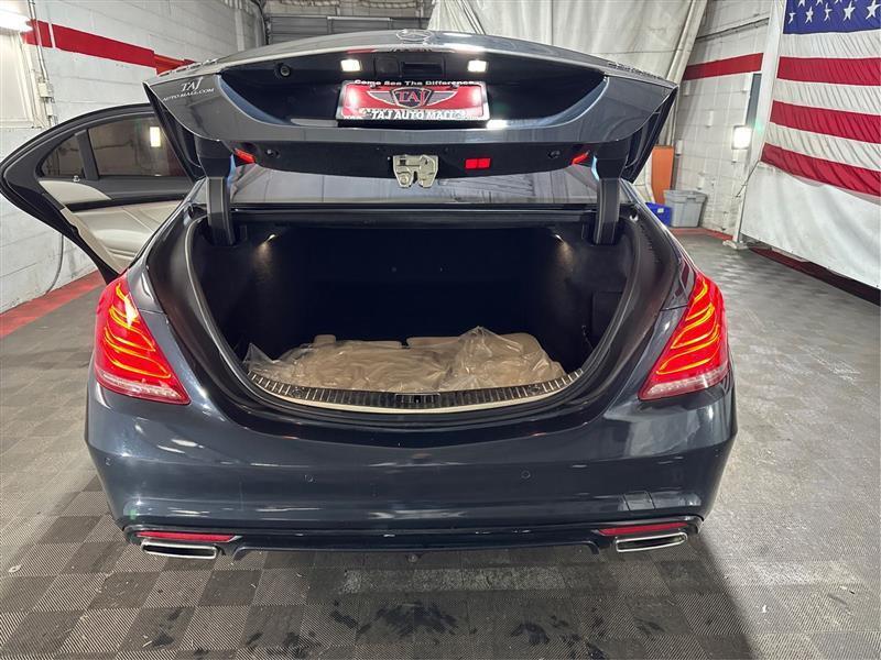 Mercedes-Benz S-Class S550 4MATIC 2016