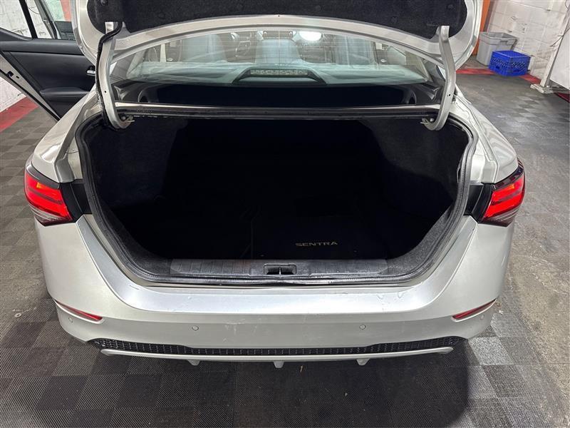 Nissan Sentra SV 2022