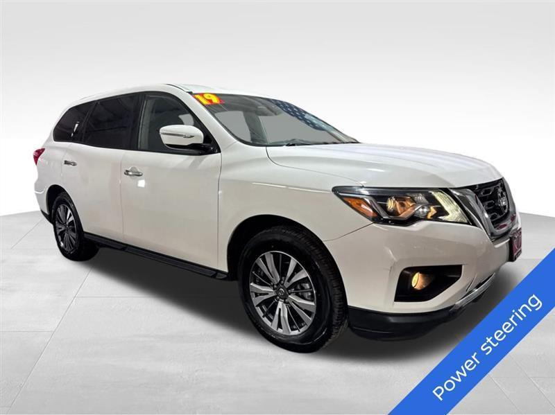 Nissan Pathfinder SV 4WD 2019