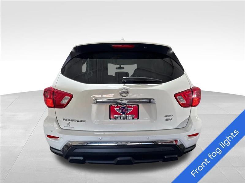 Nissan Pathfinder SV 4WD 2019