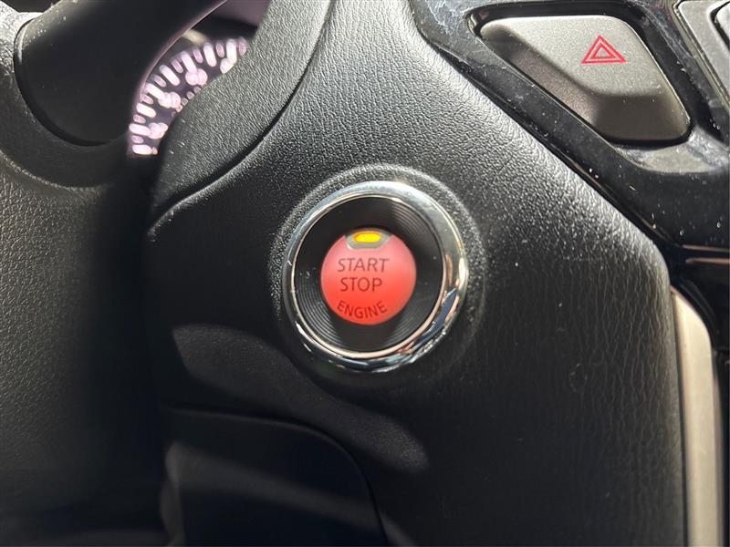 Nissan Pathfinder SV 4WD 2019