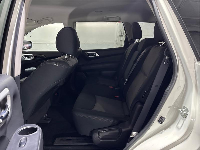 Nissan Pathfinder SV 4WD 2019