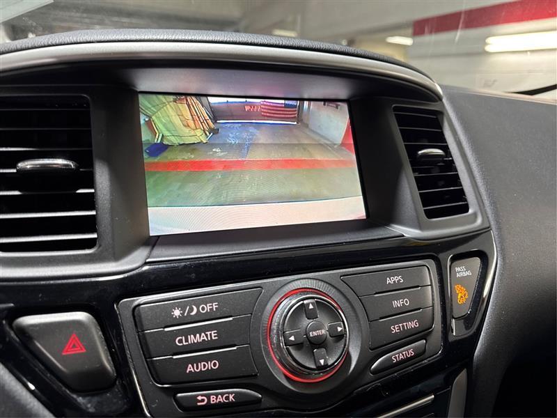 Nissan Pathfinder SV 4WD 2019