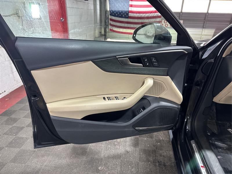 Audi A4 2.0 TFSI Premium Plus quattro 7A 2018