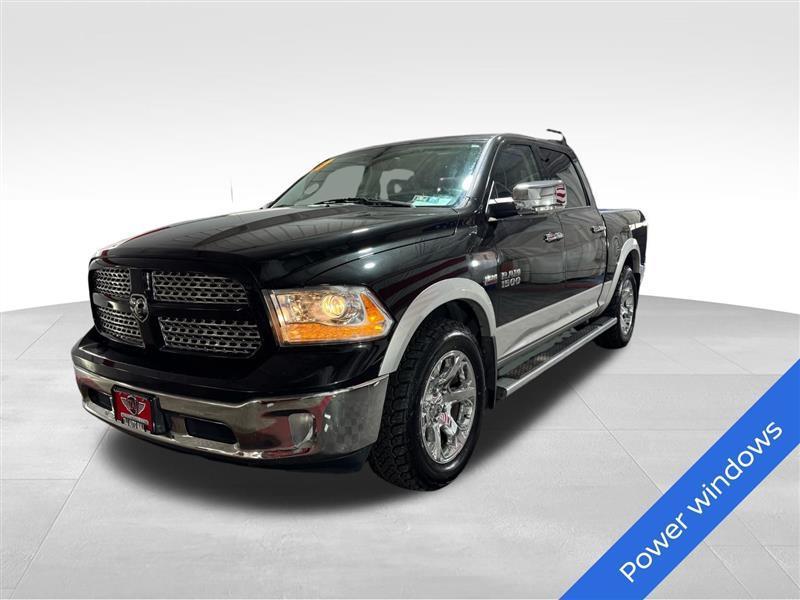 RAM 1500 Laramie Crew Cab SWB 4WD 2017