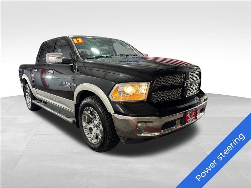 RAM 1500 Laramie Crew Cab SWB 4WD 2017