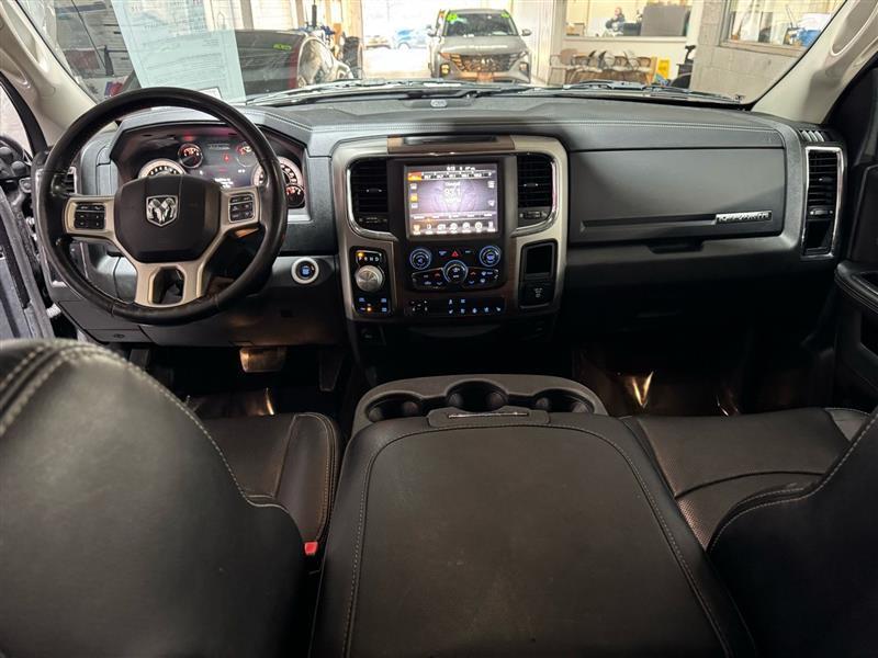 RAM 1500 Laramie Crew Cab SWB 4WD 2017