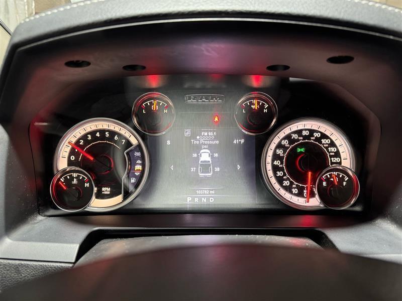 RAM 1500 Laramie Crew Cab SWB 4WD 2017