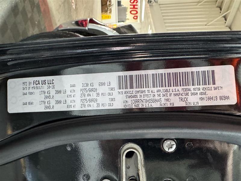 RAM 1500 Laramie Crew Cab SWB 4WD 2017