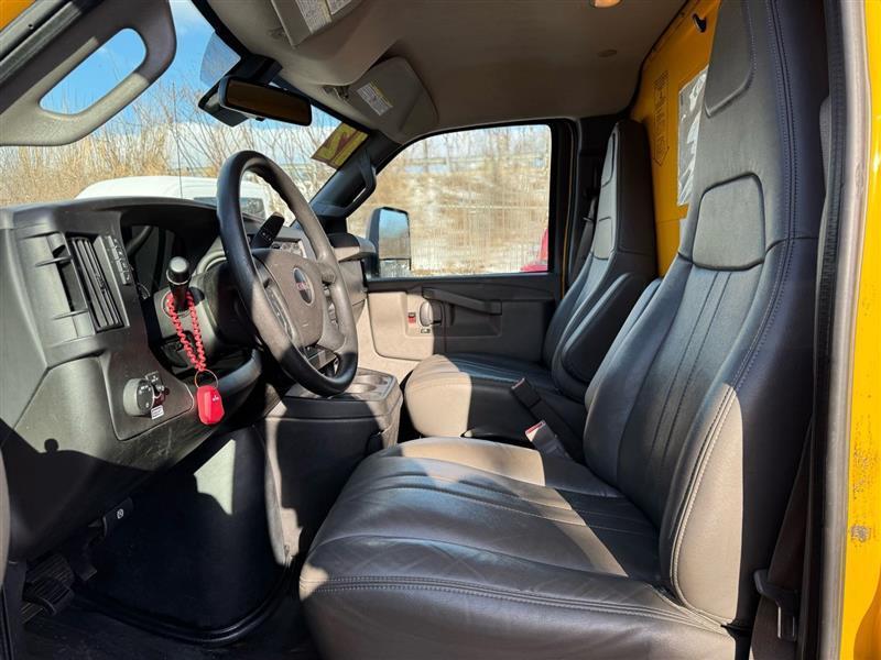 GMC Savana G3500 177 in. 2021