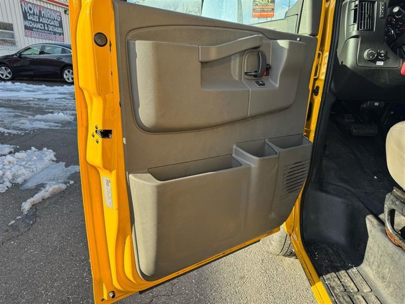 GMC Savana G3500 177 in. 2021