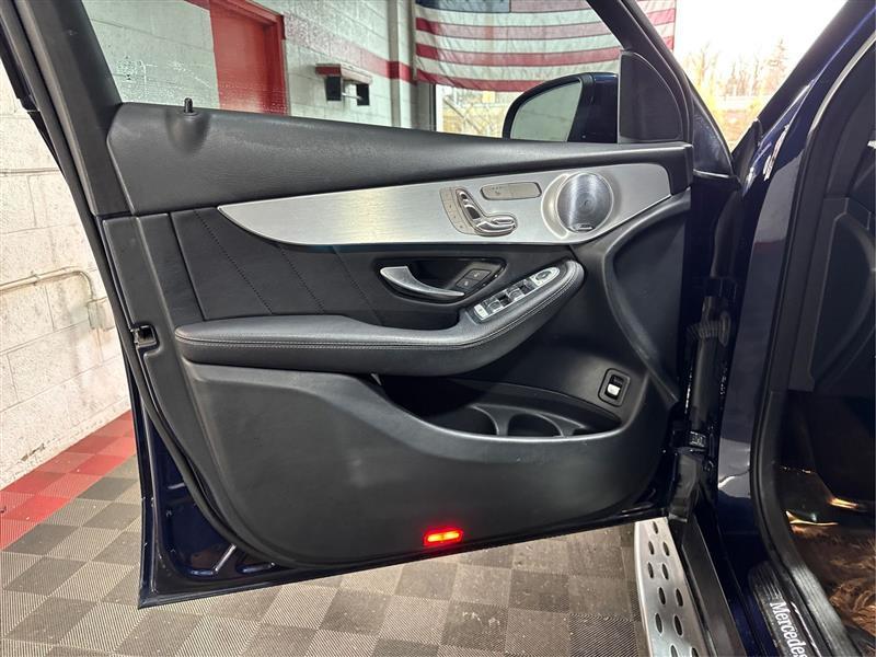 Mercedes-Benz GLC-Class GLC300 4MATIC 2019