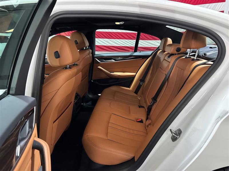 BMW 5-Series 530i xDrive 2019