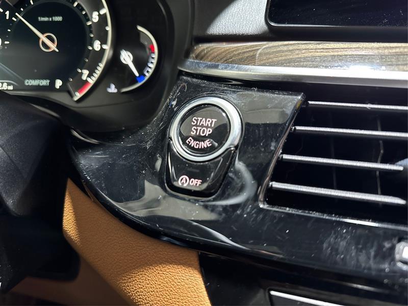 BMW 5-Series 530i xDrive 2019