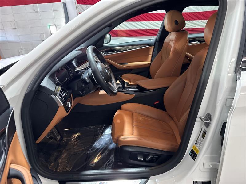 BMW 5-Series 530i xDrive 2019
