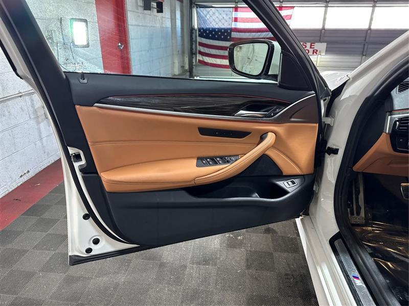 BMW 5-Series 530i xDrive 2019