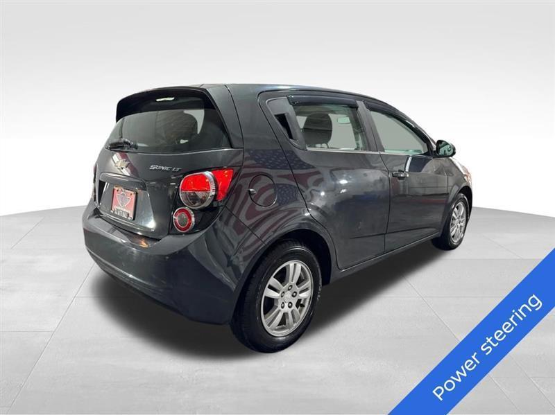 Chevrolet Sonic LT Auto 5-Door 2014