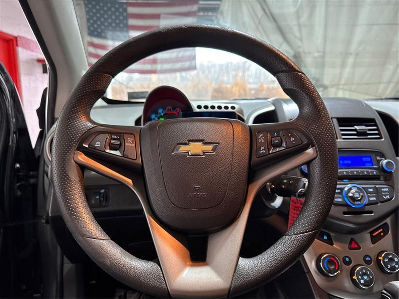 Chevrolet Sonic LT Auto 5-Door 2014