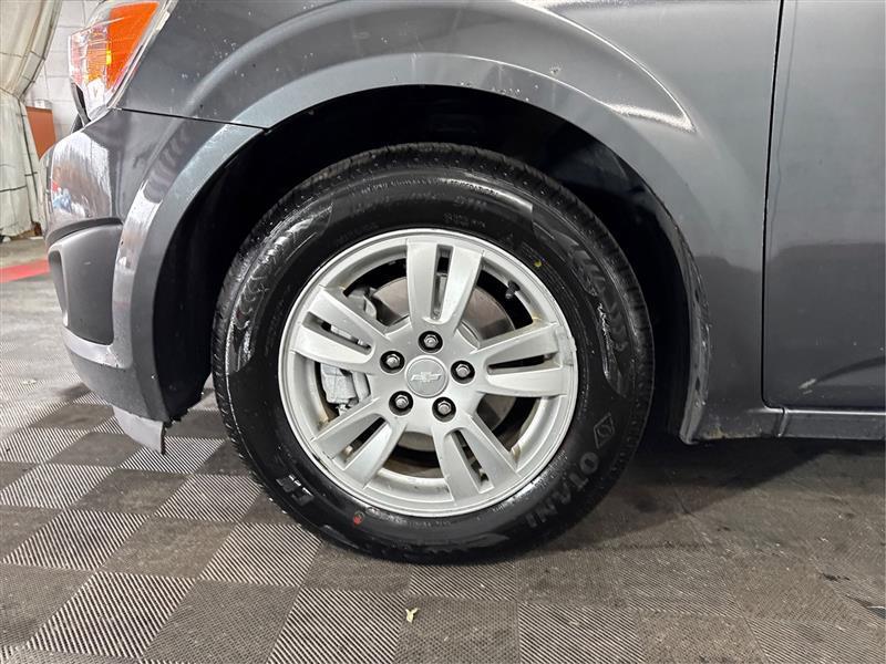 Chevrolet Sonic LT Auto 5-Door 2014