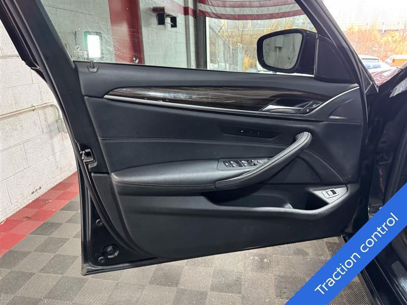 BMW 5-Series 530i xDrive 2019