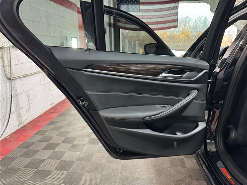 BMW 5-Series 530i xDrive 2019