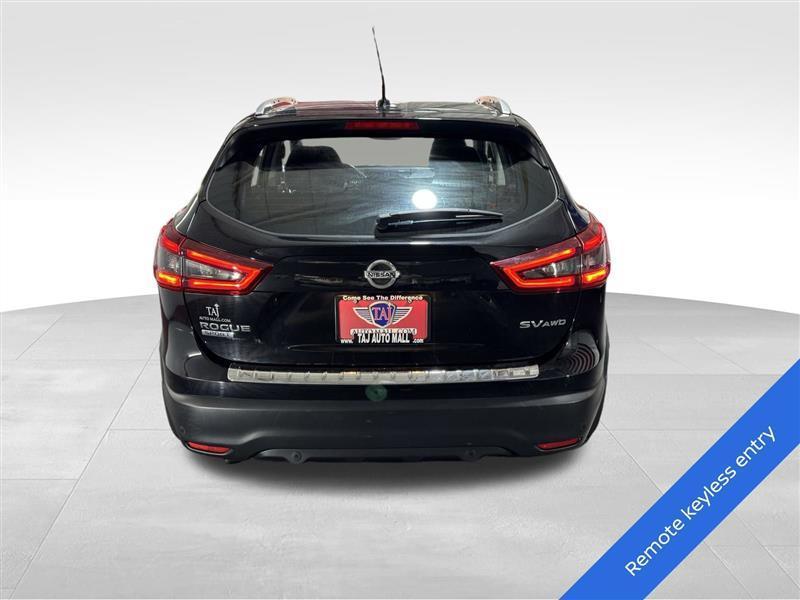 Nissan Rogue Sport SV AWD 2021