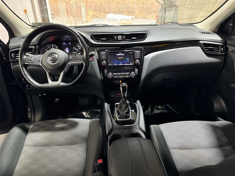 Nissan Rogue Sport SV AWD 2021