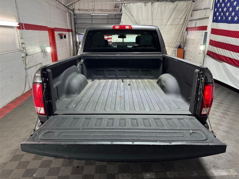 RAM 1500 Classic Tradesman Crew Cab SWB 4WD 2020