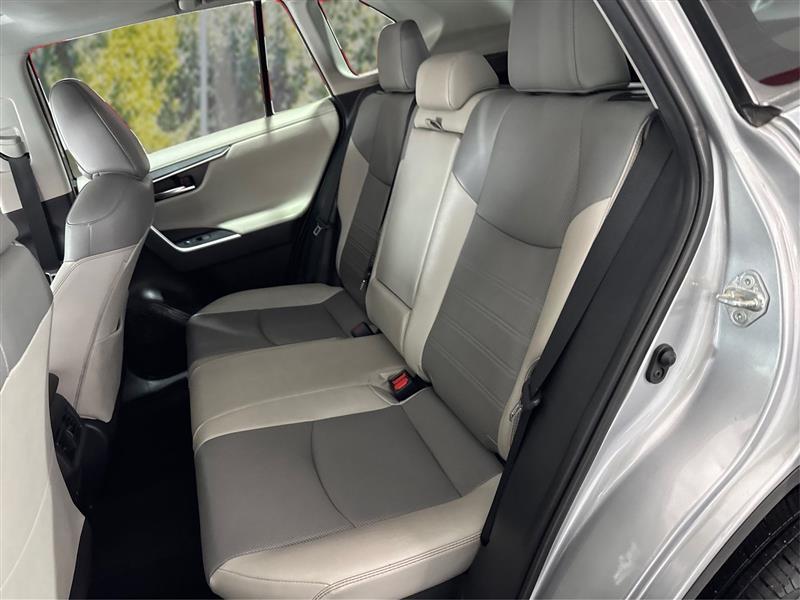 Toyota RAV4 Hybrid Limited 2020