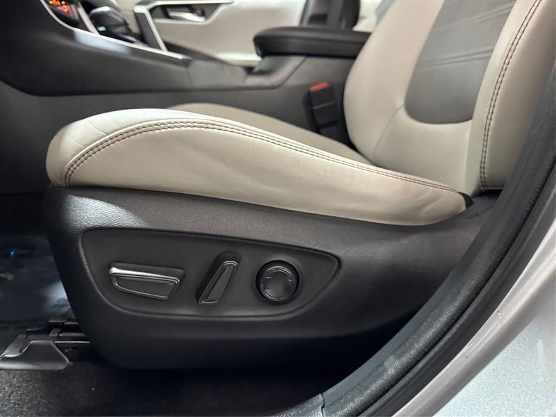 Toyota RAV4 Hybrid Limited 2020