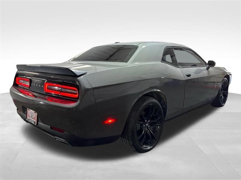 Dodge Challenger SXT 2018