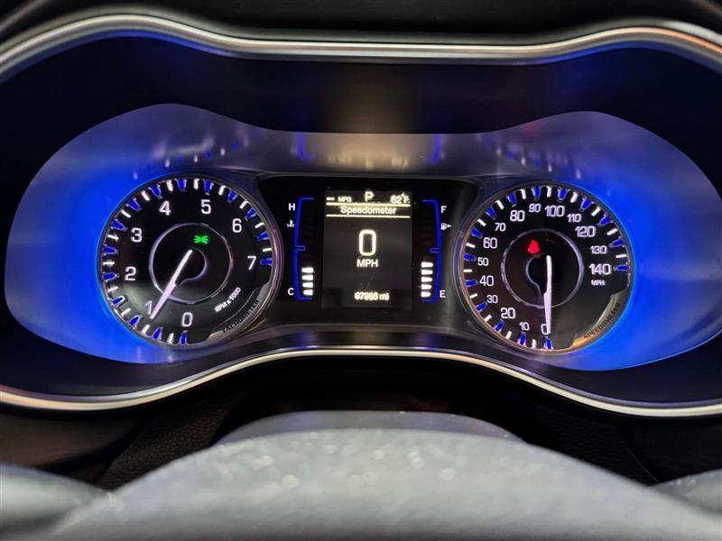 Chrysler 200 LX 2016