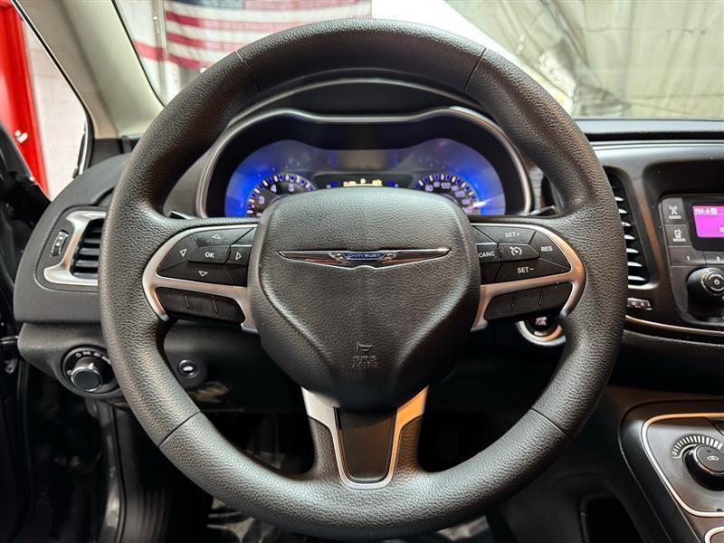 Chrysler 200 LX 2016