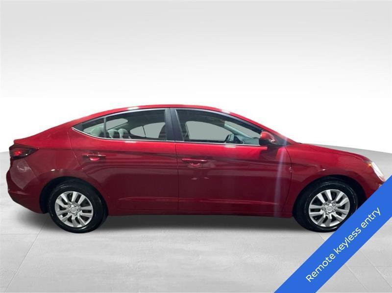 Hyundai Elantra SE 6M 2019